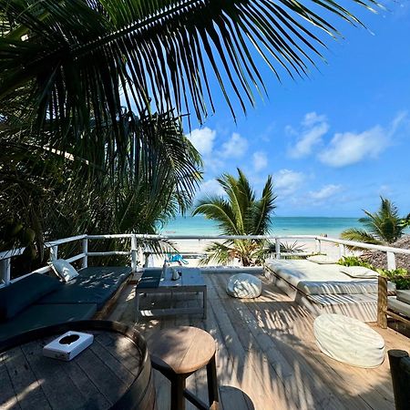 La Base Hotel 吉汶瓦 外观 照片