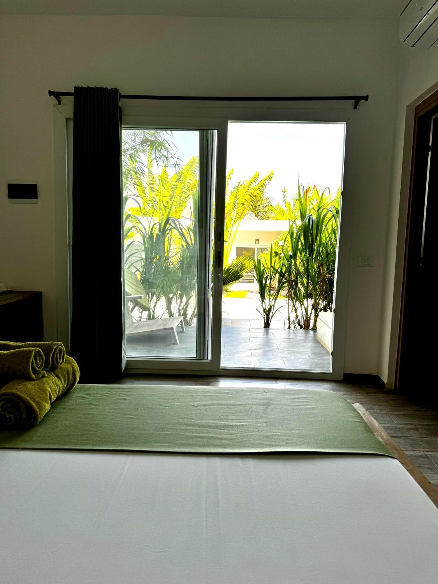 La Base Hotel 吉汶瓦 外观 照片